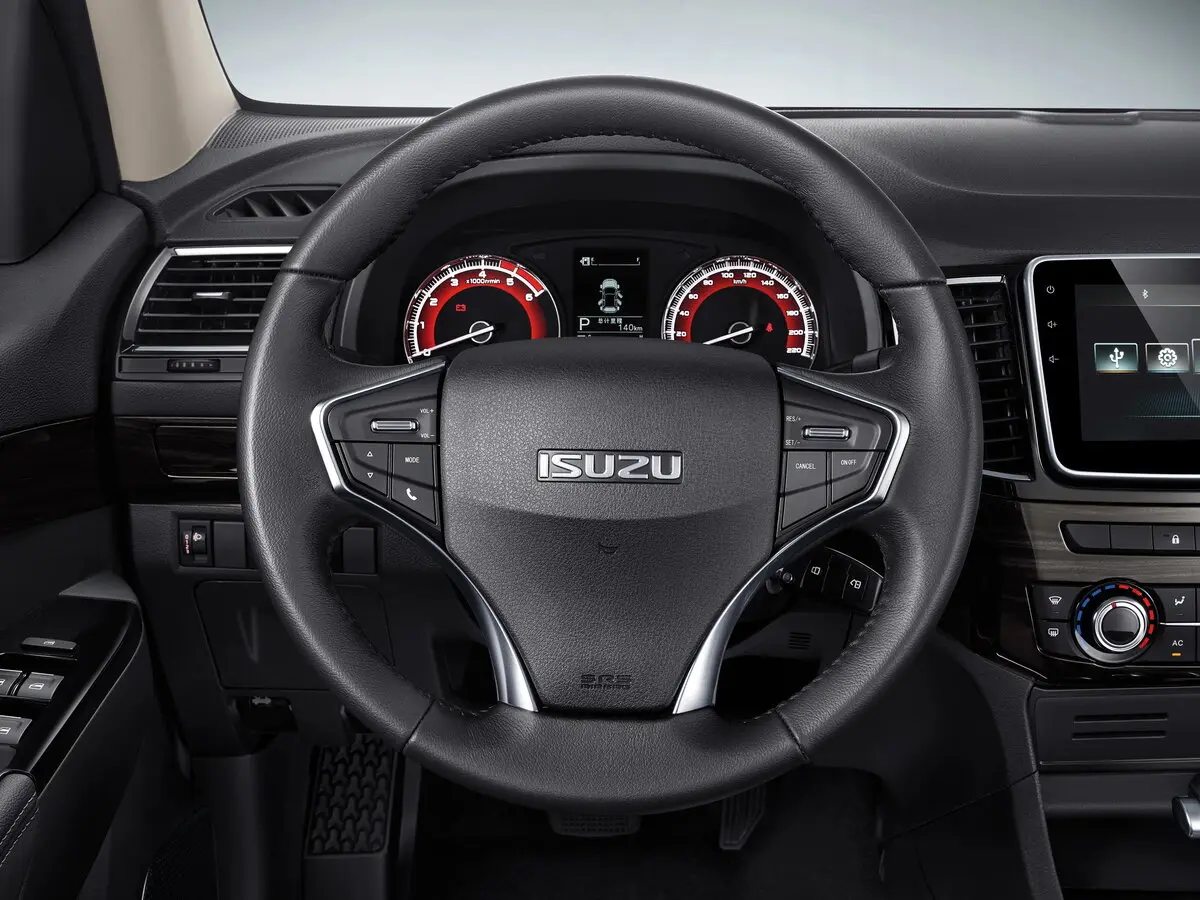 Isuzu Lingtuo I Пикап Двойная кабина — photo 7