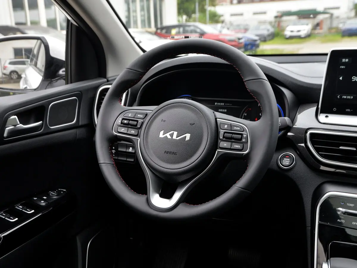 Kia KX5 I Рестайлинг Внедорожник 5 дв. — сүрөт 6