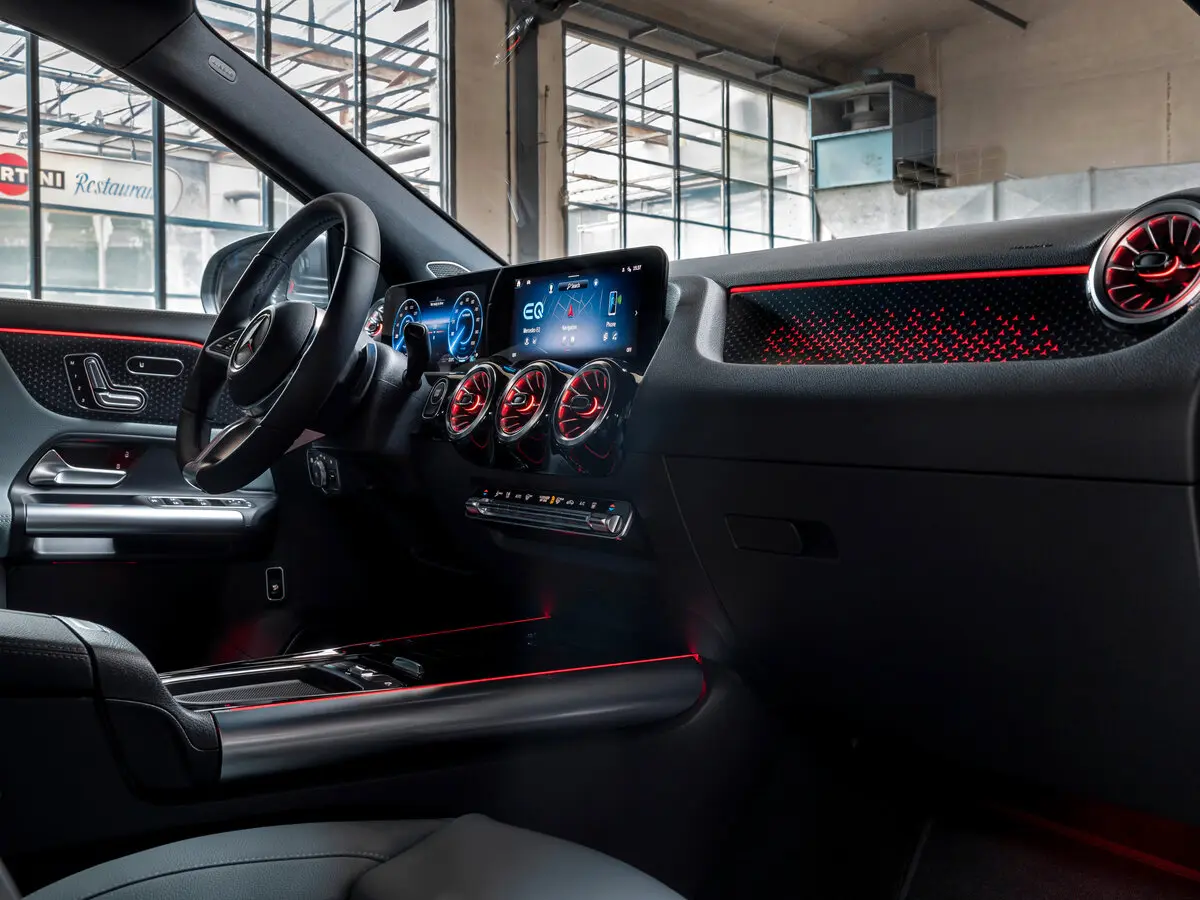 Mercedes-Benz EQA I Рестайлинг Внедорожник 5 дв. — сүрөт 6