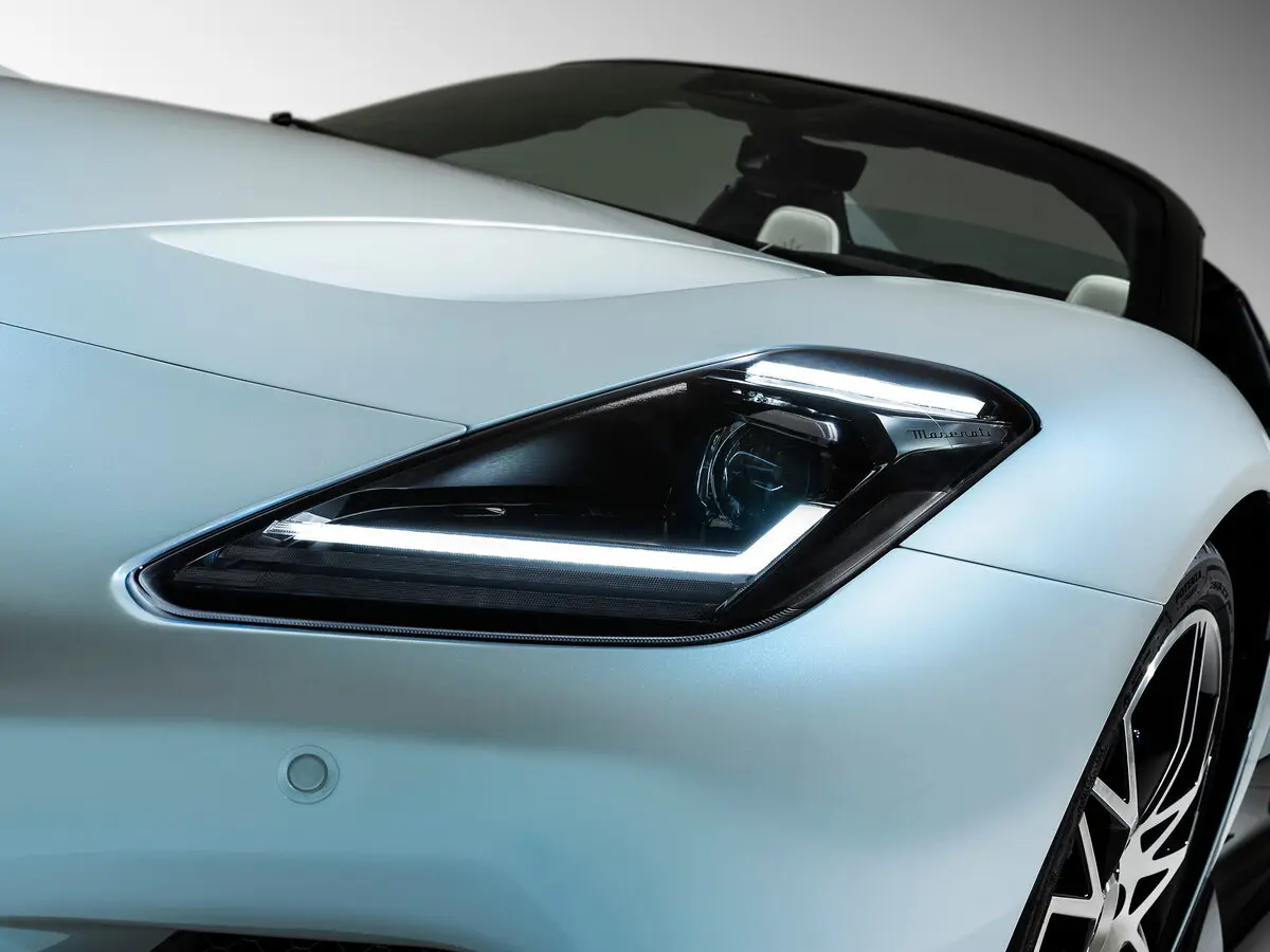 Maserati MC20 2020 – н.в. Родстер Cielo — сүрөт 11