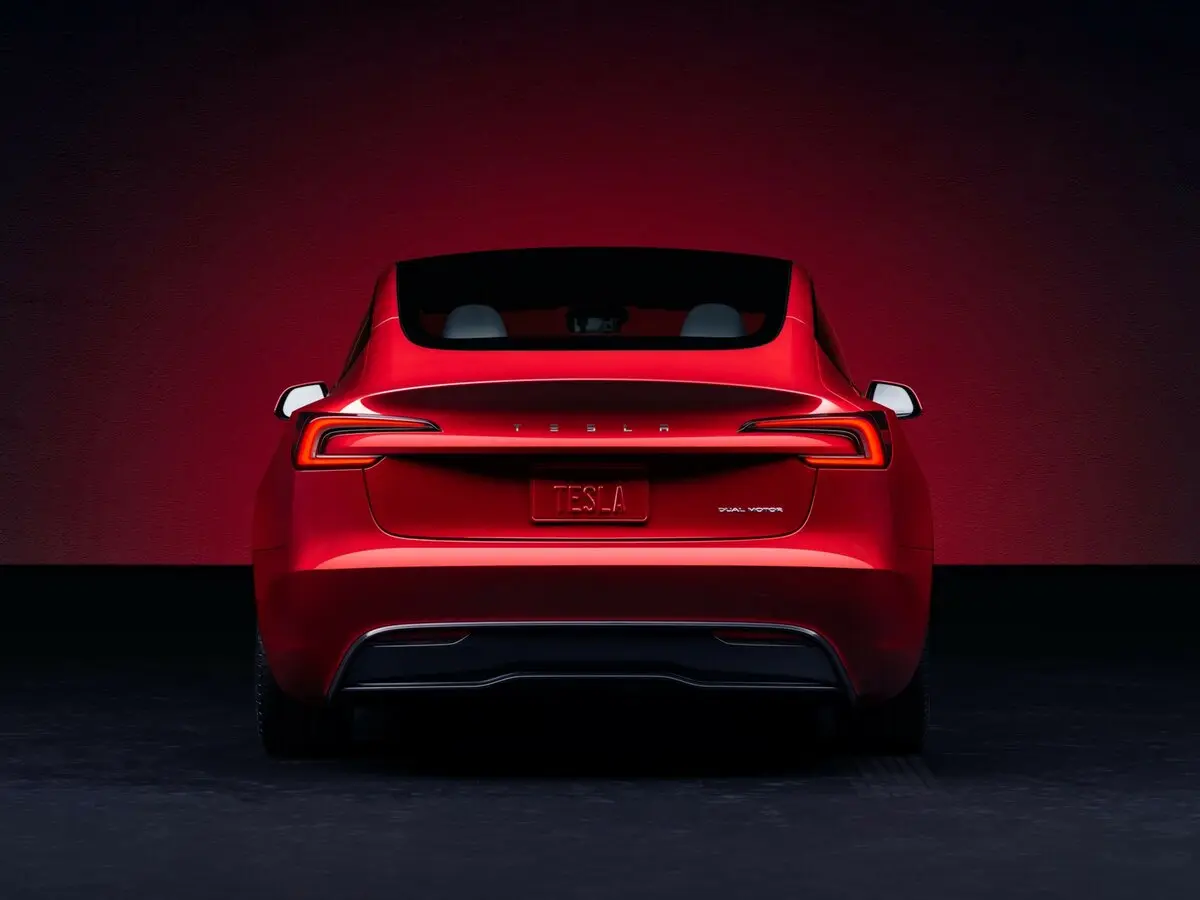 Tesla Model 3 I Рестайлинг Седан — фото 5