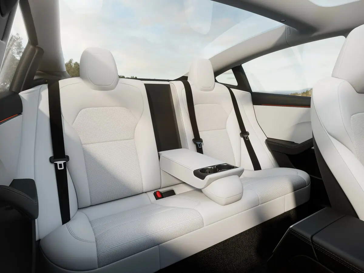 Tesla Model 3 I Рестайлинг Седан — фото 12