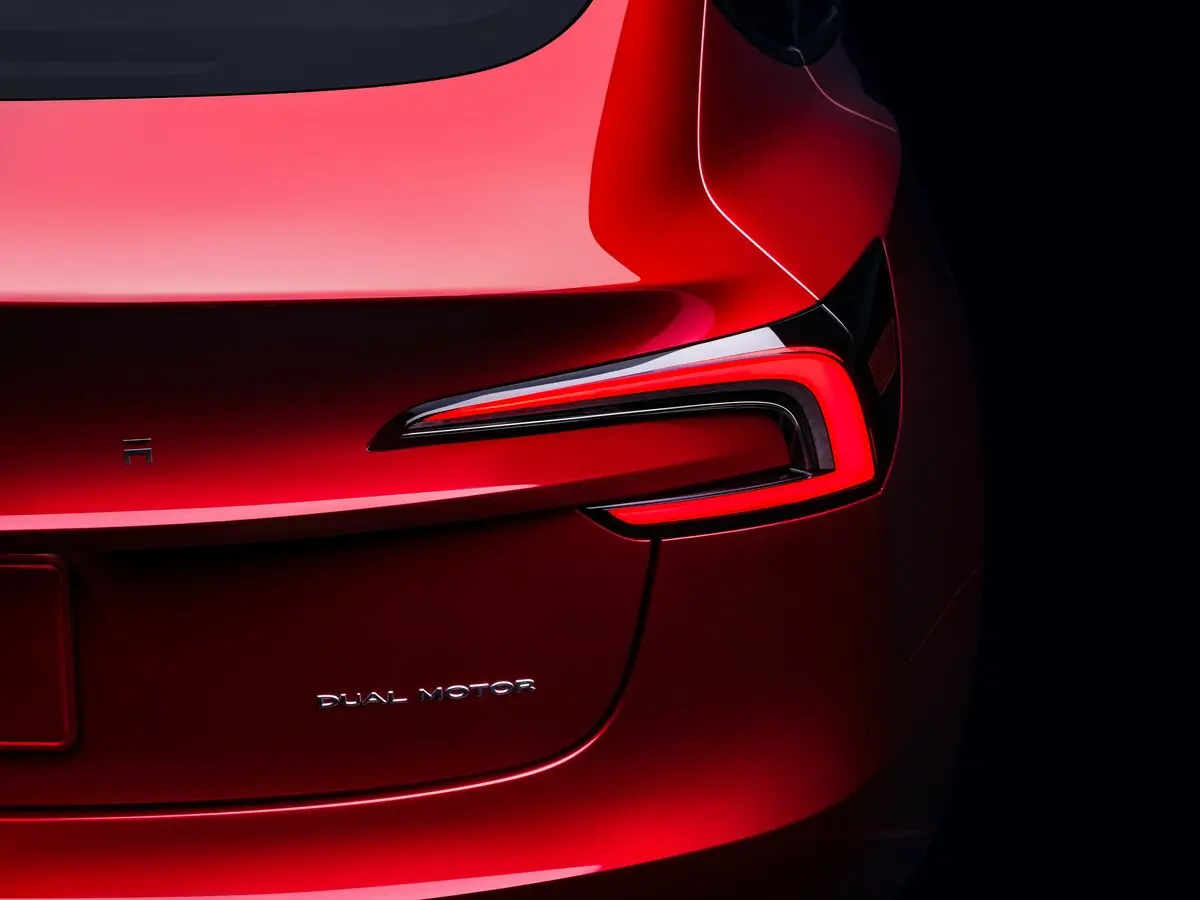 Tesla Model 3 I Рестайлинг Седан — фото 14