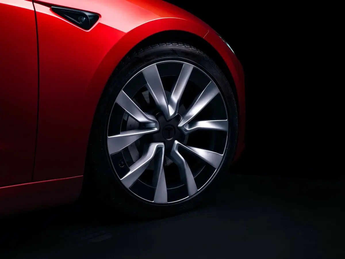 Tesla Model 3 I Рестайлинг Седан — фото 17