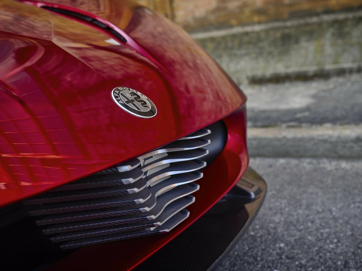 Alfa Romeo 33 Stradale 2024 – 2024 Купе
