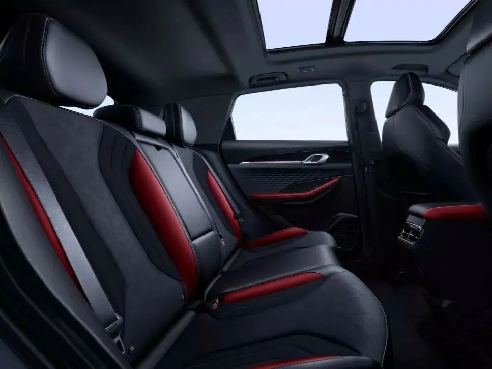 Geely Coolray I Рестайлинг Внедорожник 5 дв. — сүрөт 7