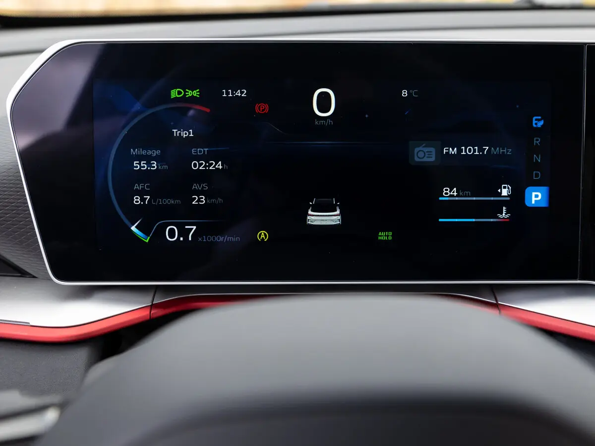 Geely Coolray I Рестайлинг Внедорожник 5 дв. — сүрөт 23