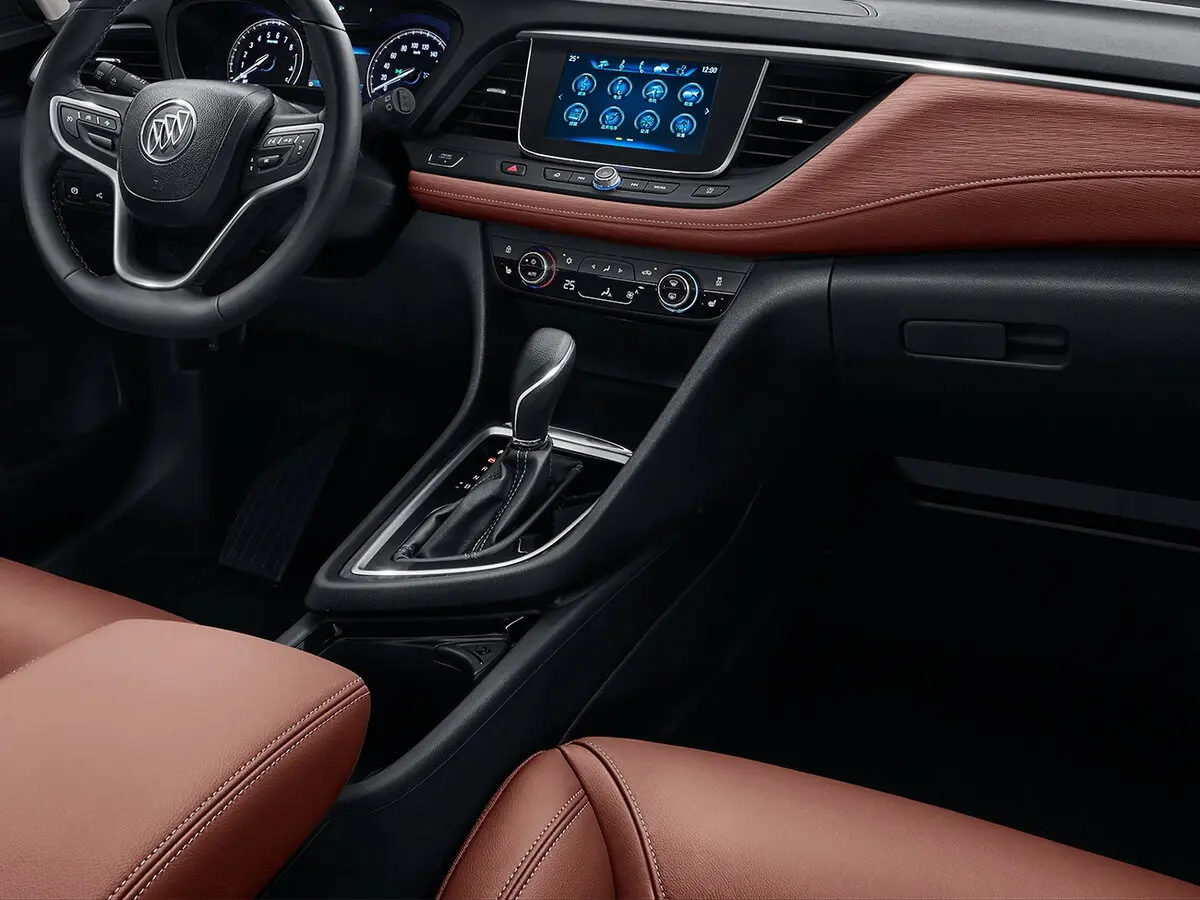 Buick GL6 2017 – 2023 Минивэн — photo 7