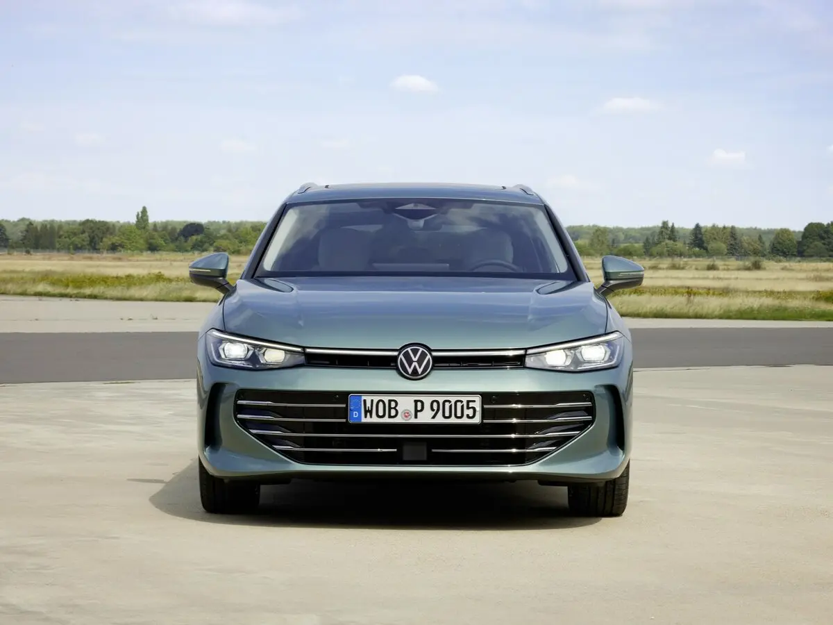 Volkswagen Passat B9 Универсал 5 дв. — фото 3