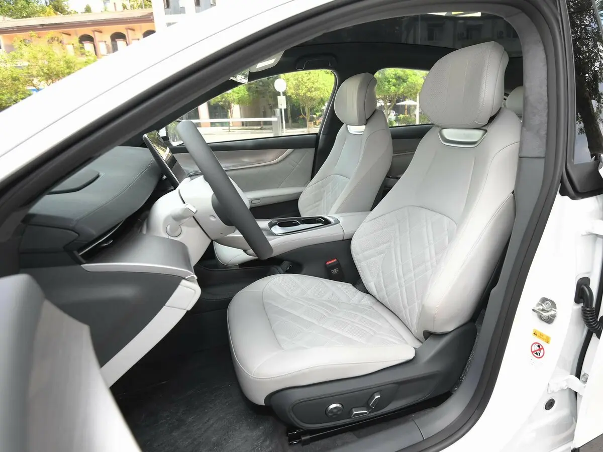 Changan Qiyuan A07 2023 – н.в. Лифтбек — 照片 7