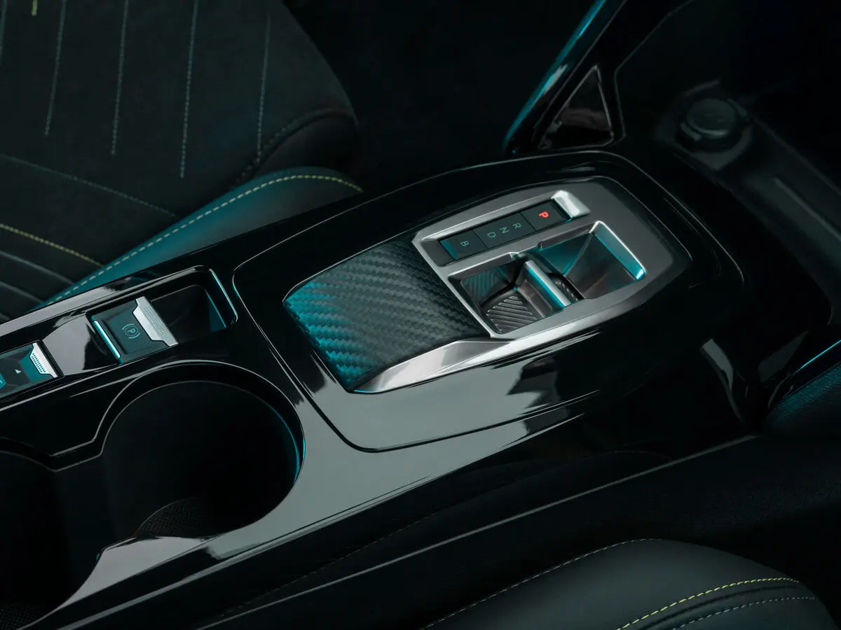 Peugeot 208 II Рестайлинг Хэтчбек 5 дв. — сүрөт 9