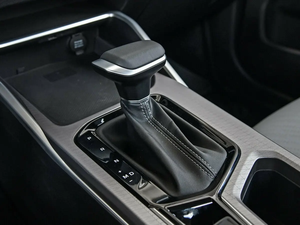 Geely Emgrand II Седан — сүрөт 14