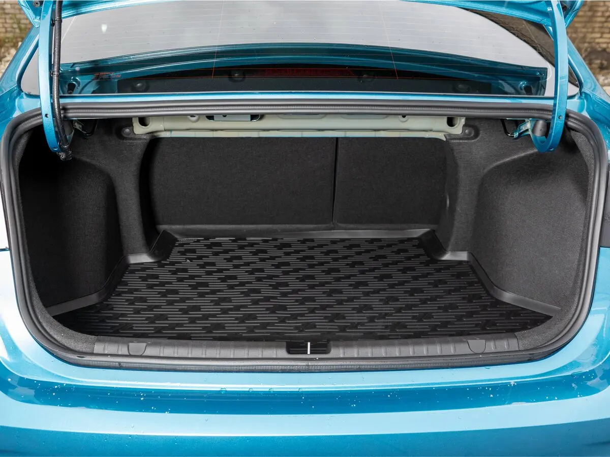 Geely Emgrand II Седан — сүрөт 35