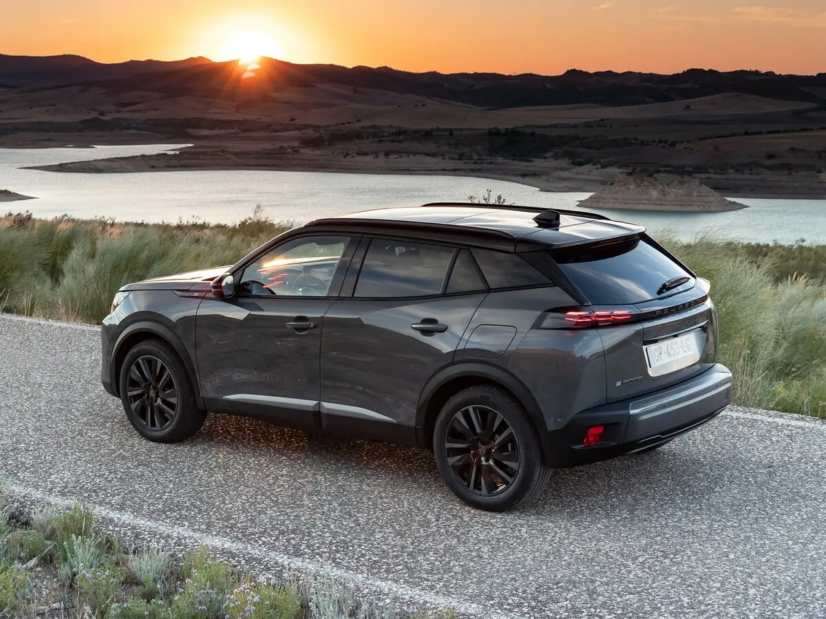 Peugeot 2008 II Рестайлинг Внедорожник 5 дв. — сүрөт 2