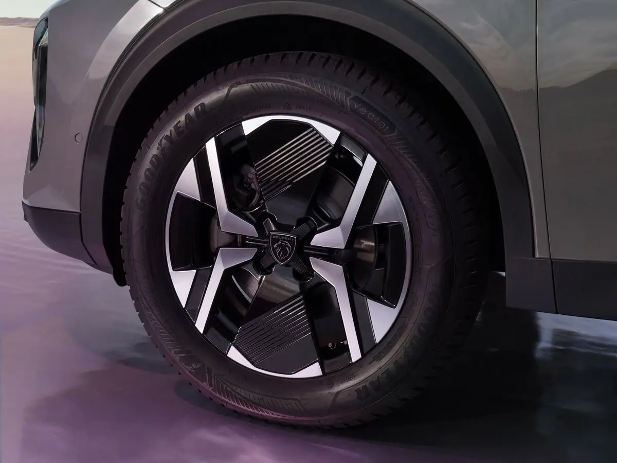 Peugeot 2008 II Рестайлинг Внедорожник 5 дв. — сүрөт 17