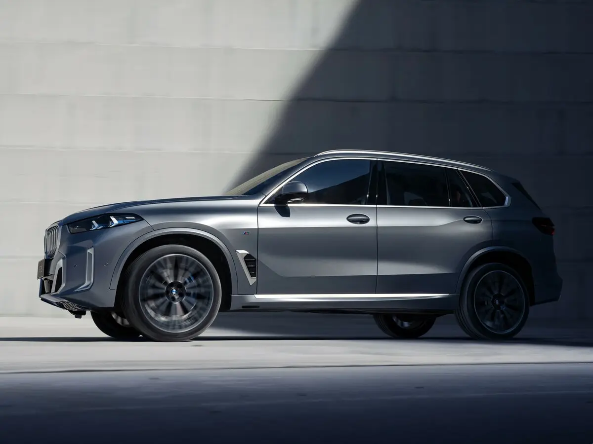 BMW X5 IV (G05/G18) Рестайлинг Внедорожник 5 дв. Long — фото 2