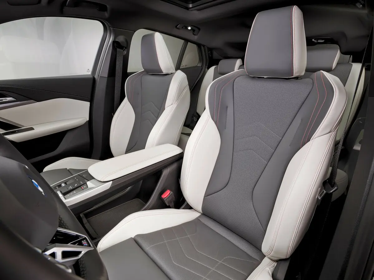 BMW iX2 2023 – н.в. Внедорожник 5 дв. — сүрөт 7