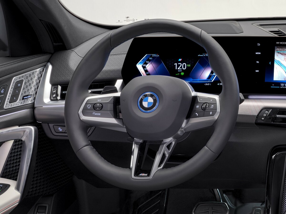 BMW iX2 2023 – н.в. Внедорожник 5 дв.