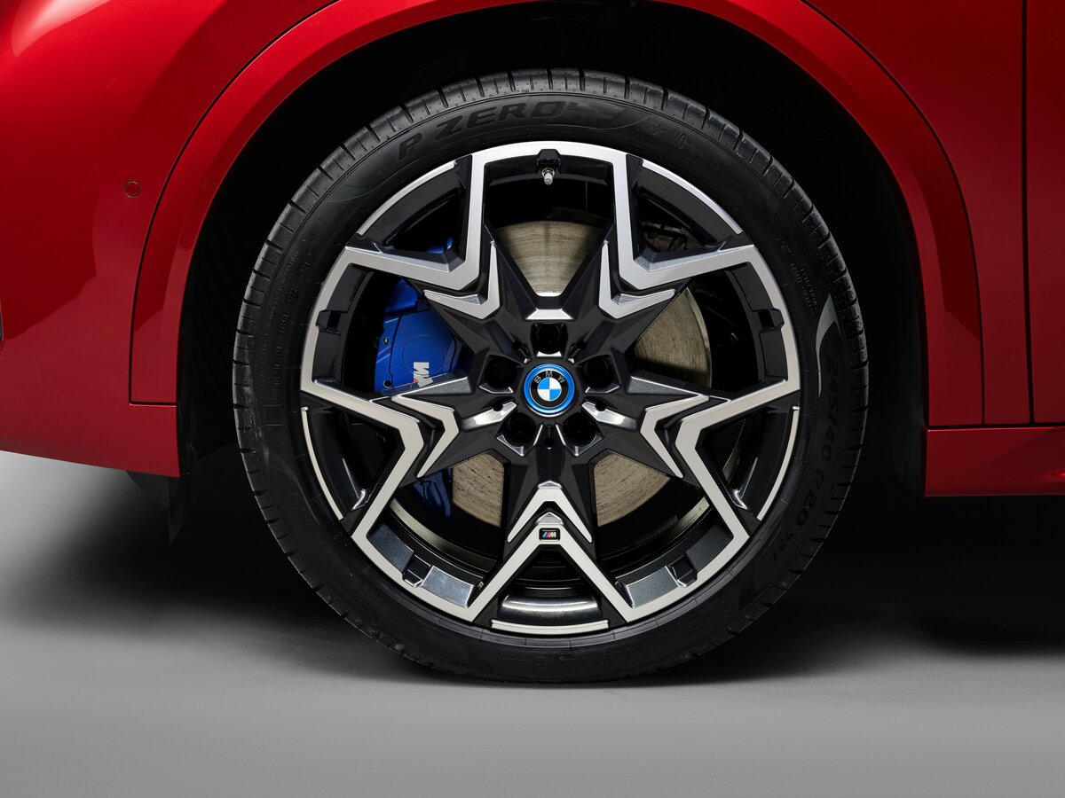 BMW iX2 2023 – н.в. Внедорожник 5 дв.