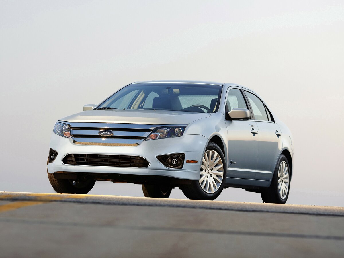 Ford Fusion (North America) I Рестайлинг Седан