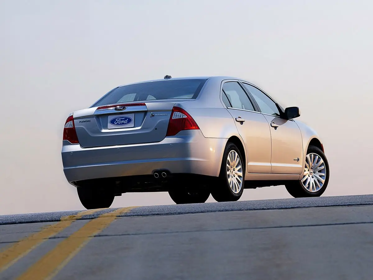 Ford Fusion (North America) I Рестайлинг Седан — сүрөт 5