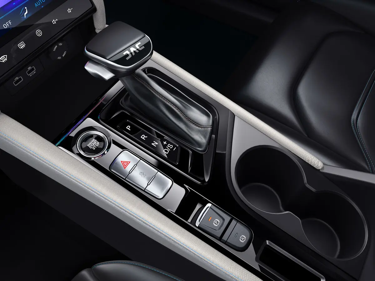 JAC A5 2019 – 2021 Лифтбек — photo 8