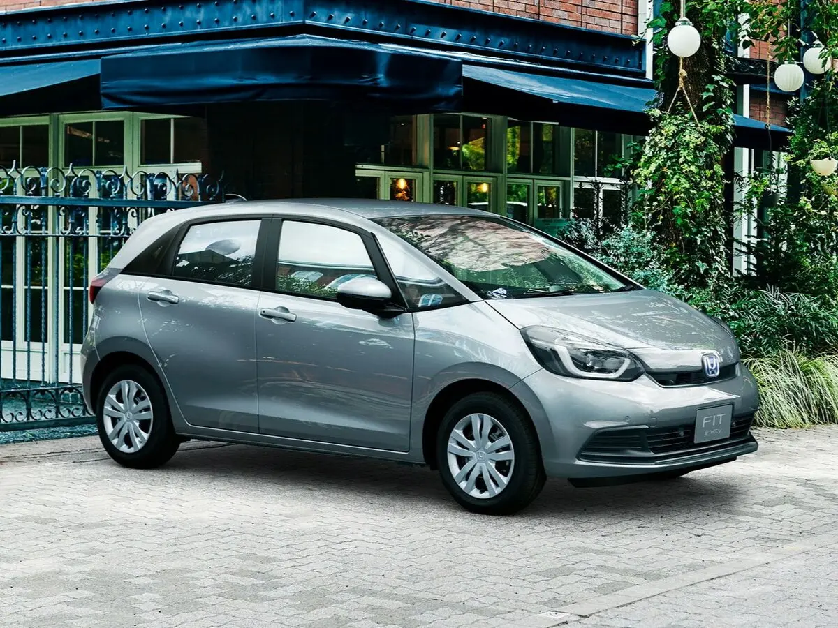 Honda Fit IV Рестайлинг Хэтчбек 5 дв.