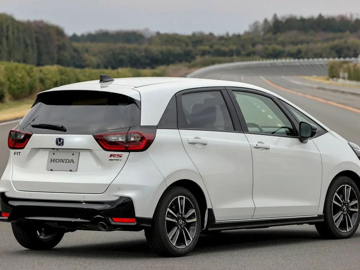 Honda Fit IV Рестайлинг Хэтчбек 5 дв. RS — фото 3