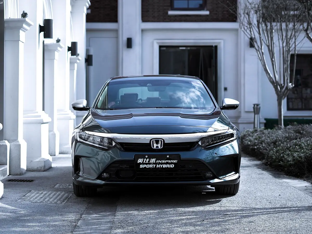 Honda Inspire VI Рестайлинг Седан — фото 3
