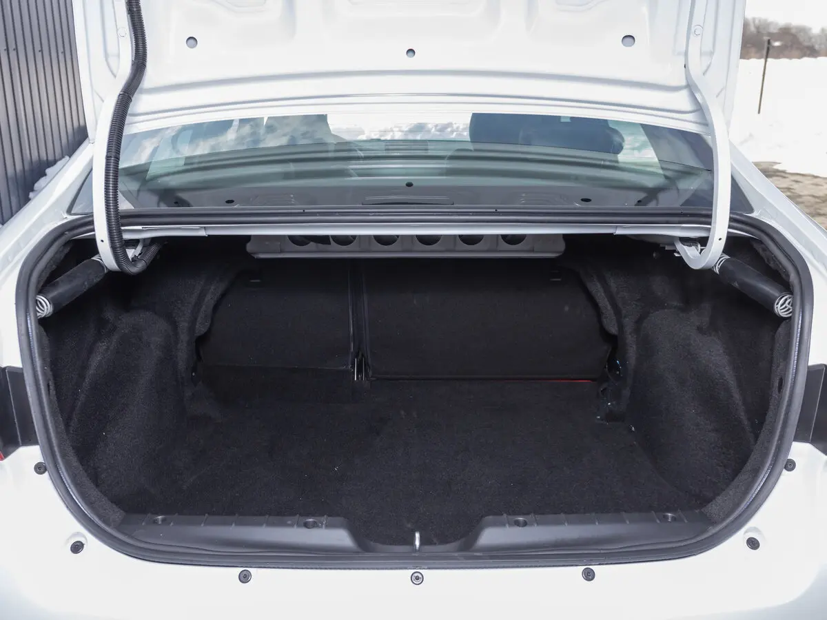 Lada (ВАЗ) Vesta I Рестайлинг (NG) Седан Sportline — сүрөт 28