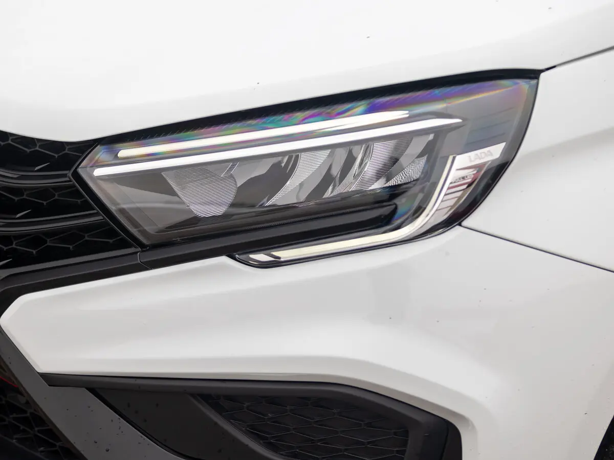 Lada (ВАЗ) Vesta I Рестайлинг (NG) Седан Sportline — сүрөт 30