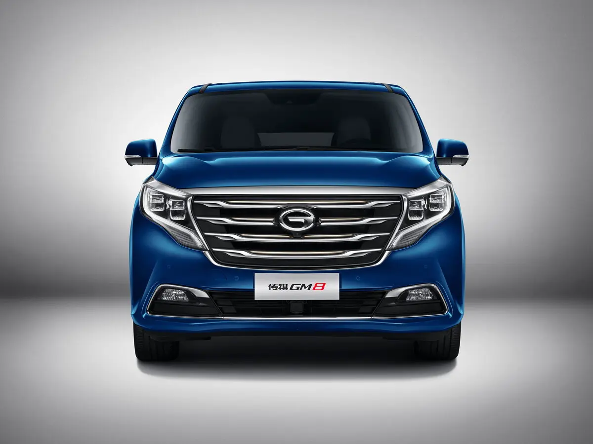 GAC Trumpchi GM8 2017 – 2020 Минивэн — photo 2