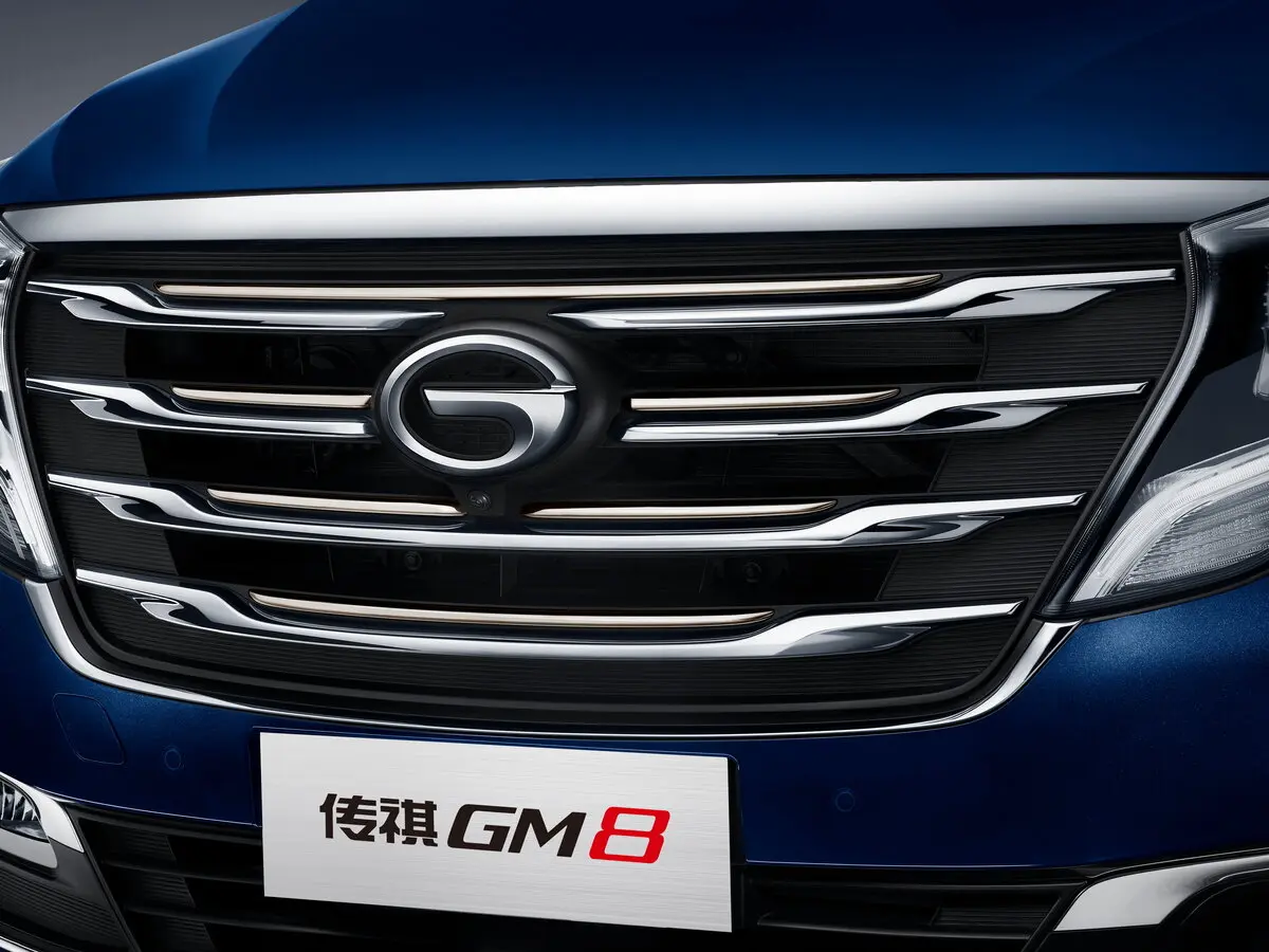 GAC Trumpchi GM8 2017 – 2020 Минивэн — photo 5