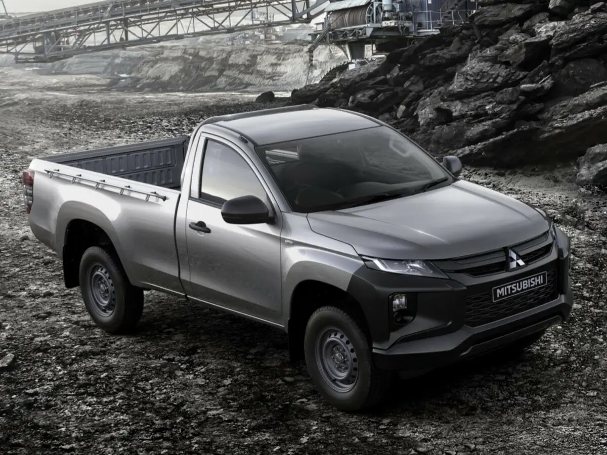 Mitsubishi L200 V Рестайлинг Пикап Одинарная кабина