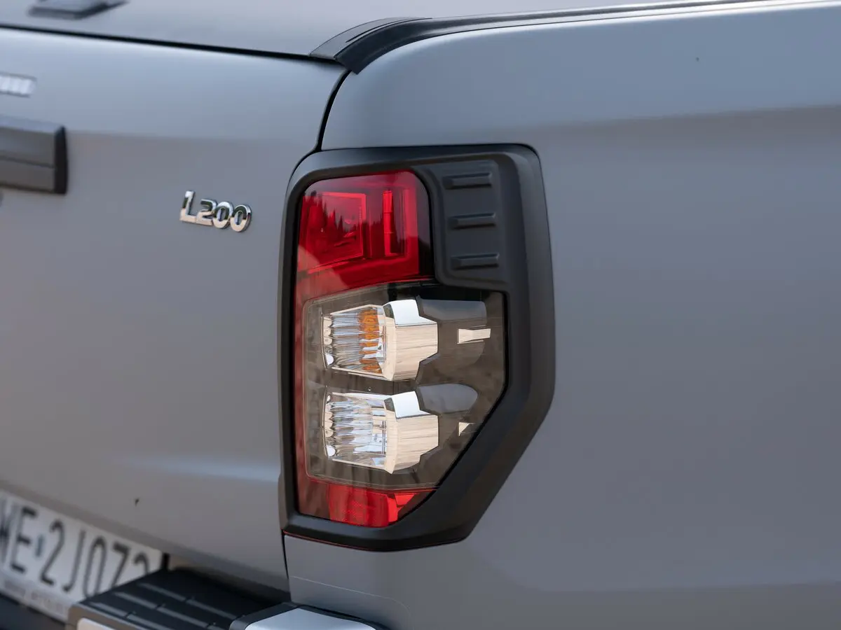 Mitsubishi L200 V Рестайлинг Пикап Одинарная кабина — сүрөт 10