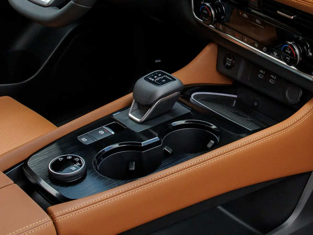 Nissan Rogue III Рестайлинг Внедорожник 5 дв. — photo 13