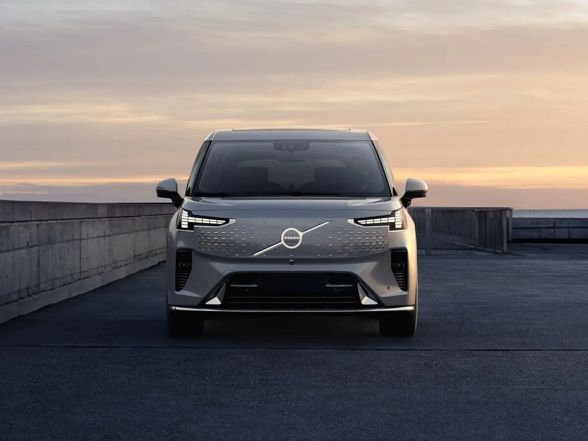 Volvo EM90 2023 – н.в. Минивэн — сүрөт 2