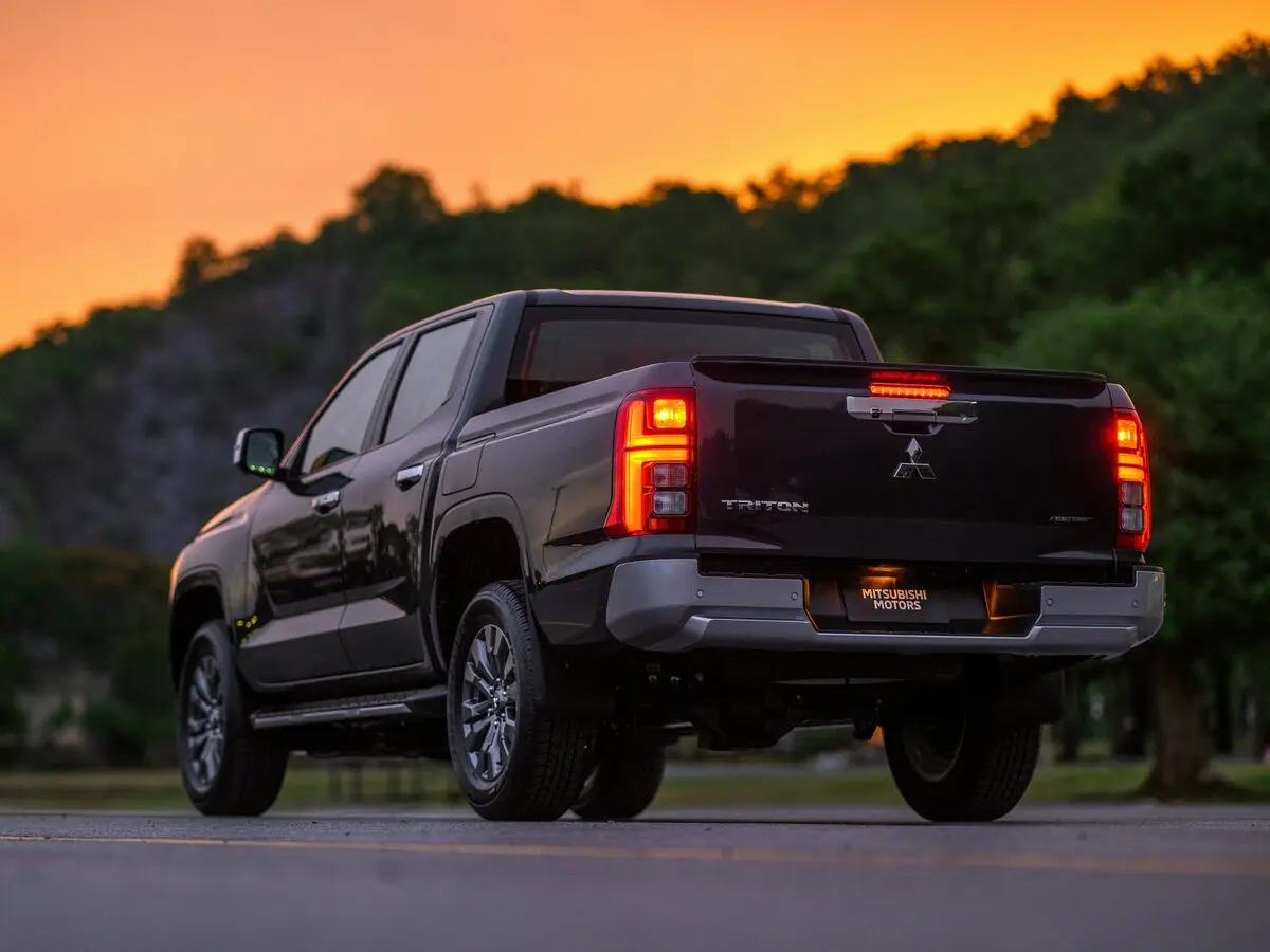 Mitsubishi L200 VI Пикап Двойная кабина — сүрөт 5