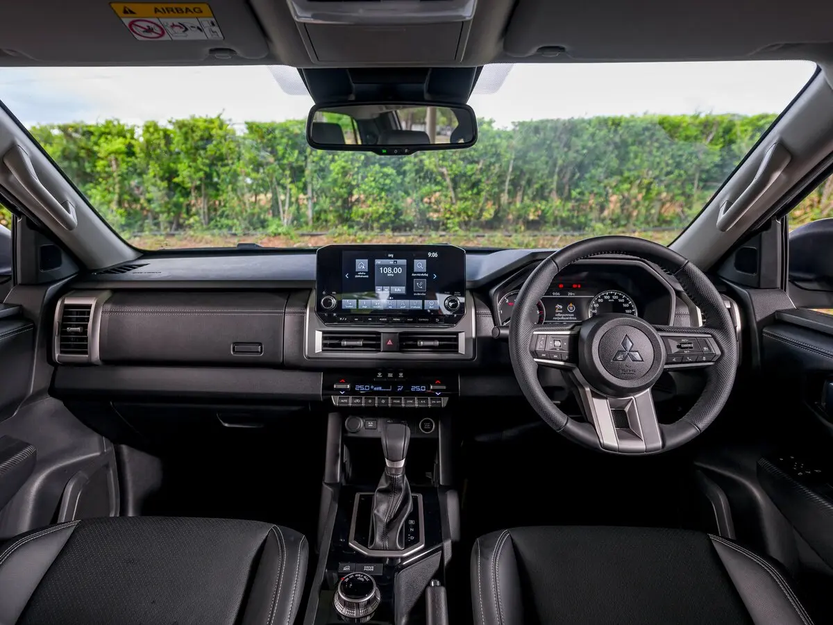 Mitsubishi L200 VI Пикап Двойная кабина — сүрөт 6