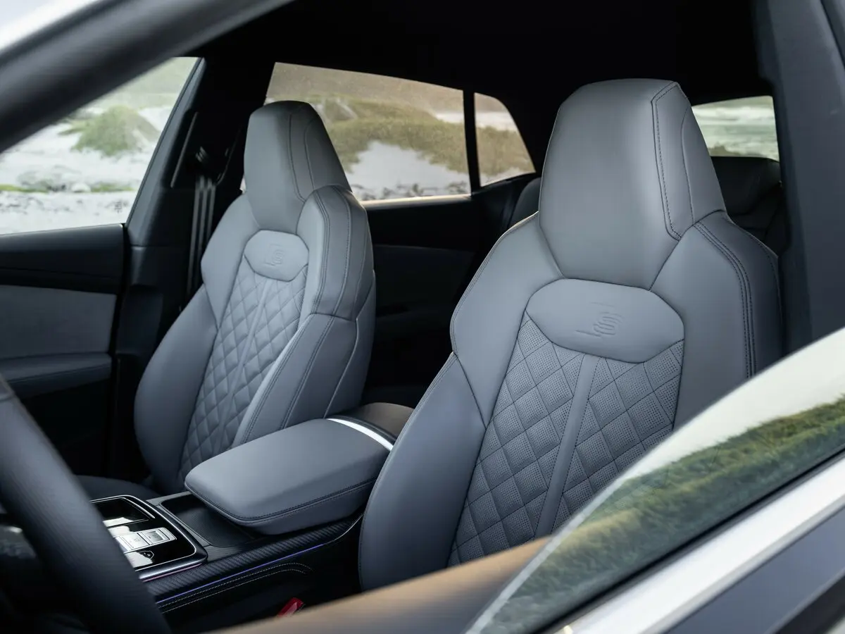 Audi SQ8 I (4M) Рестайлинг Внедорожник 5 дв. — сүрөт 13
