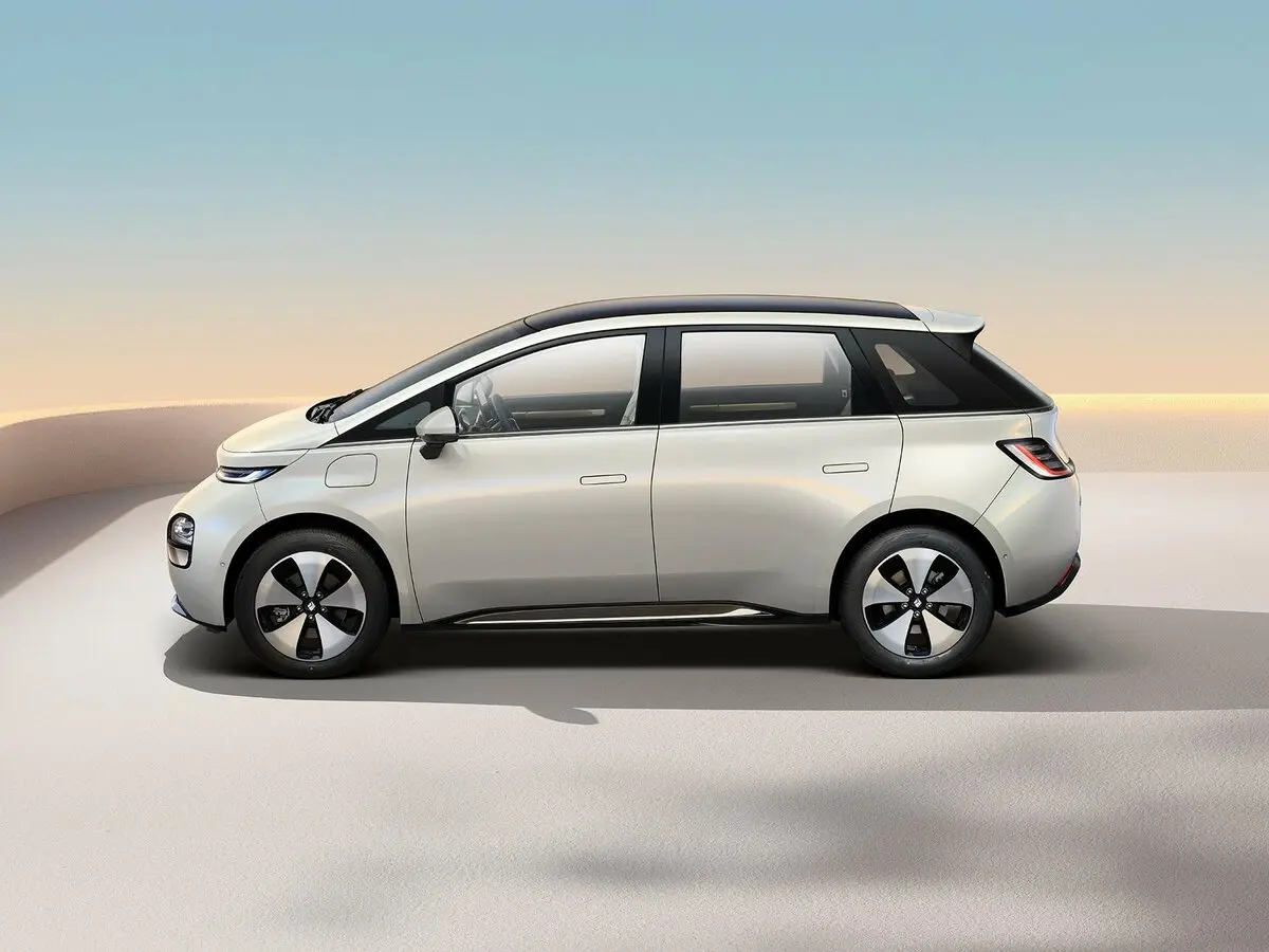 Baojun Yunduo 2023 – н.в. Хэтчбек 5 дв. — photo 2