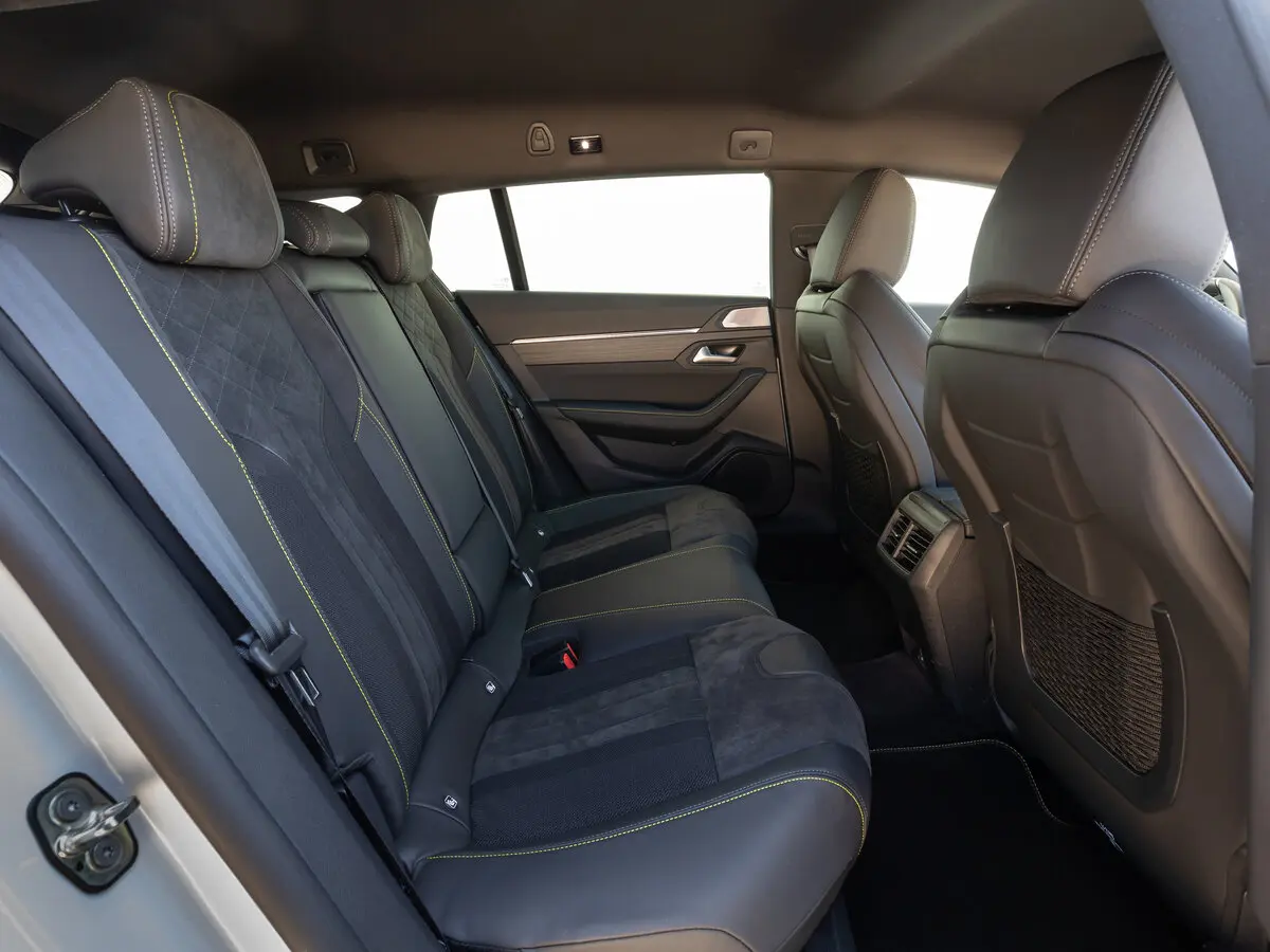 Peugeot 508 II Рестайлинг Универсал 5 дв. — photo 9