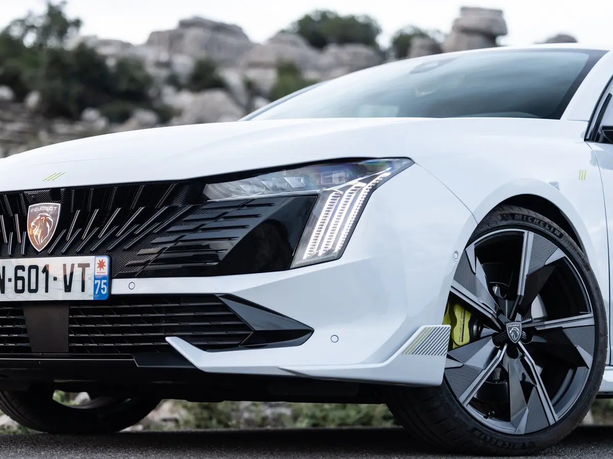 Peugeot 508 II Рестайлинг Универсал 5 дв. — photo 11