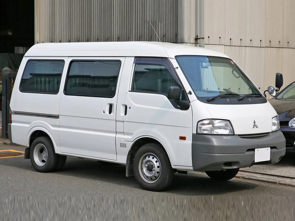 Mitsubishi Delica IV Минивэн Van