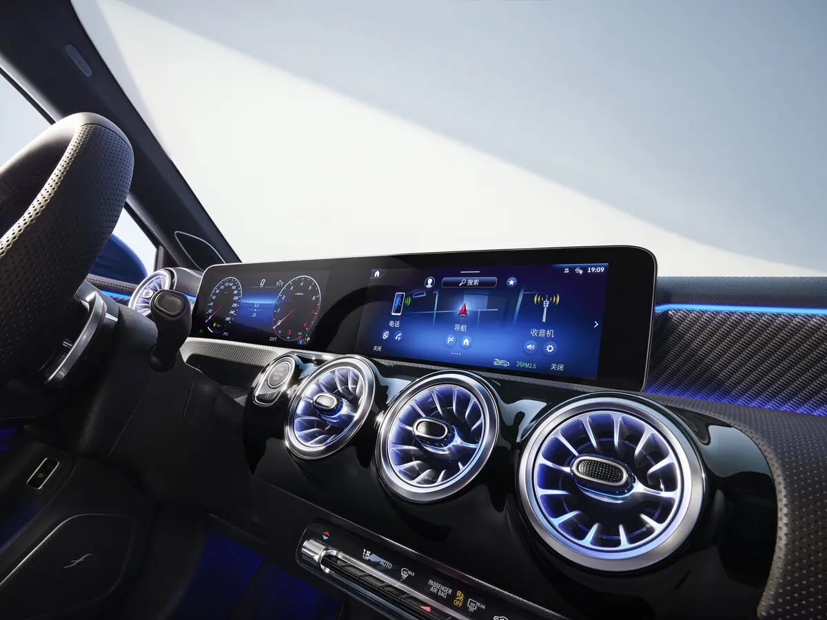 Mercedes-Benz A-Класс IV (W177) Рестайлинг Седан Long — photo 6