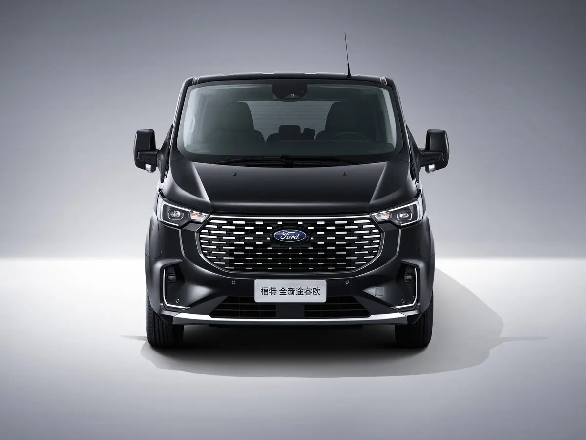 Ford Tourneo Custom I (China Market) Рестайлинг Минивэн — photo 3
