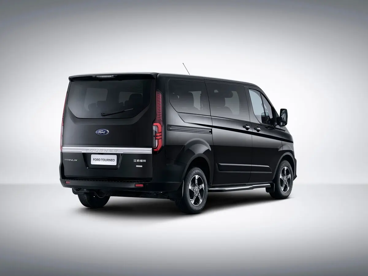 Ford Tourneo Custom I (China Market) Рестайлинг Минивэн — photo 5