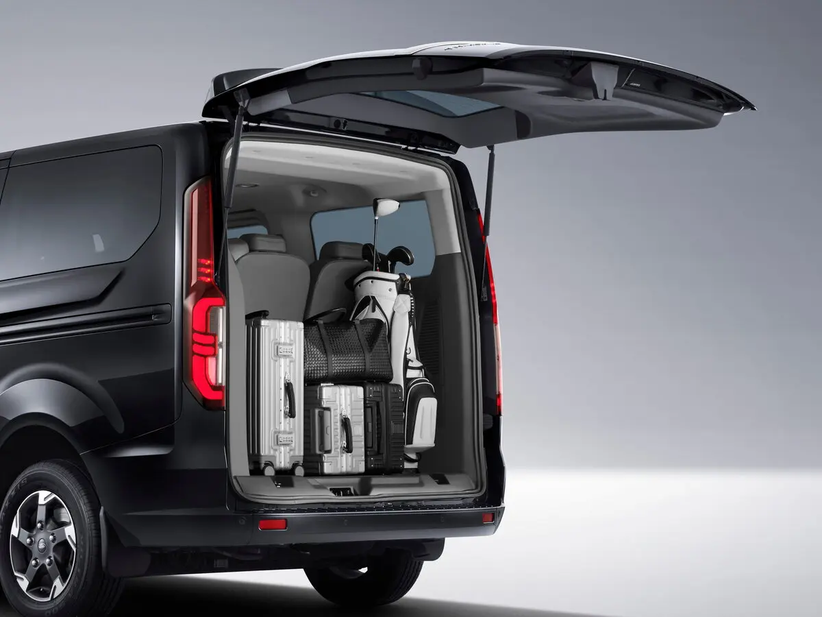 Ford Tourneo Custom I (China Market) Рестайлинг Минивэн — photo 10