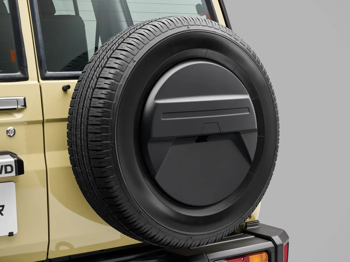 Toyota Land Cruiser 70 Series Рестайлинг 2 Внедорожник 5 дв. 76 — фото 13