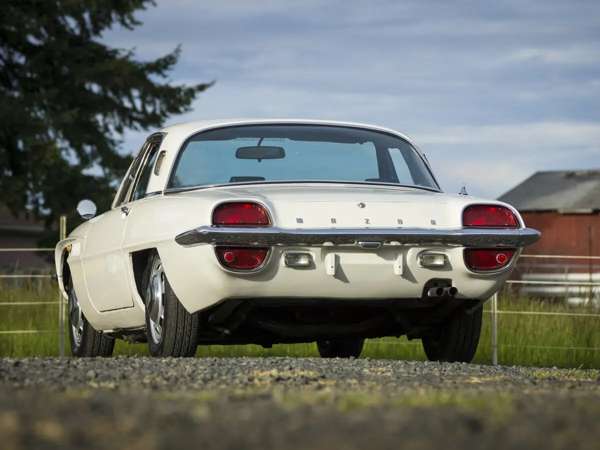 Mazda Cosmo L10 Купе — сүрөт 4